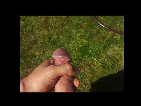 ❤️ Hottie poeth yn cael ei pussy pinc fucked a cums gyda chwistrell mewn gardd haf ❤️ Rhyw atom ni cy.analizatorkrovi.ru ❤